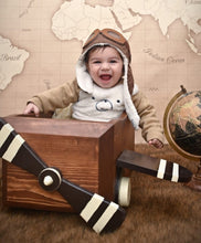 Load image into Gallery viewer, Aeroplane