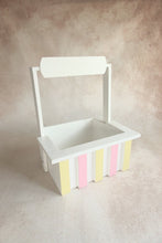 Load image into Gallery viewer, Lemonade counter