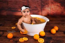 Load image into Gallery viewer, Bath Tub - White