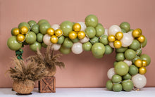 Load image into Gallery viewer, Boho Green 5x8 Feet
