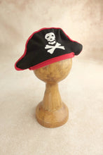 Load image into Gallery viewer, Pirate outfit 0-3m
