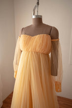 Load image into Gallery viewer, Merlin Gown L-XL
