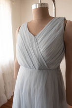Load image into Gallery viewer, Rahel Gown L-XL
