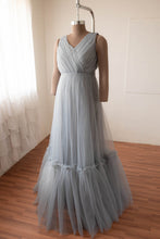Load image into Gallery viewer, Rahel Gown L-XL
