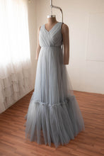 Load image into Gallery viewer, Rahel Gown L-XL

