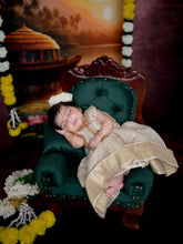 Load image into Gallery viewer, Onam Outfit - Girl 9-12m
