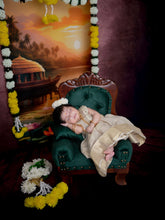 Load image into Gallery viewer, Onam Outfit - Girl 9-12m
