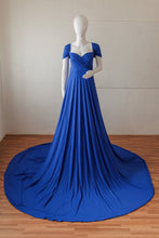 Load image into Gallery viewer, Serenity Gown Without Veil M-L
