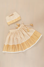 Load image into Gallery viewer, Onam Outfit - Girl 9-12m
