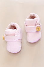 Load image into Gallery viewer, Gender Reveal Baby Shoes
