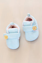 Load image into Gallery viewer, Gender Reveal Baby Shoes

