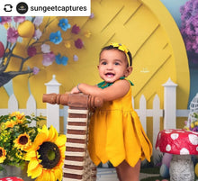 Load image into Gallery viewer, Sunflower Outfit 9-12m
