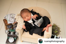 Load image into Gallery viewer, Boss Baby outfit  6-9m
