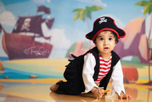 Load image into Gallery viewer, Pirate outfit 0-3m
