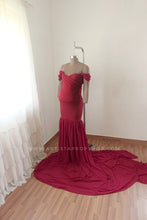 Load image into Gallery viewer, Rachel gown - Burgundy M-L
