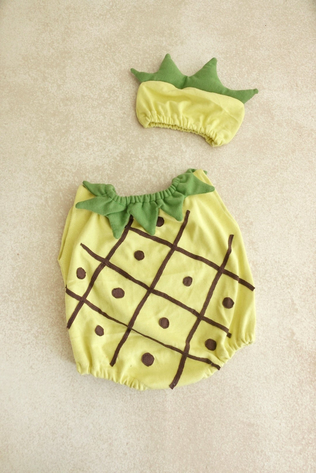 Pineapple outfit 0-3m