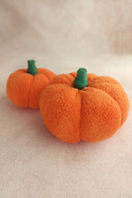 Load image into Gallery viewer, Orange Pumpkins - set of 2
