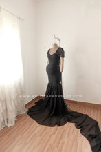 Load image into Gallery viewer, Rachel gown - Black M-L
